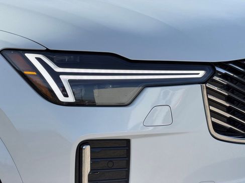 New 2026 Volvo XC90 B6 Plus w/ Protection Package Premier image 3