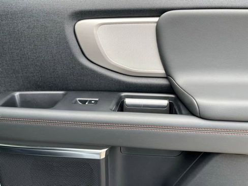 New 2025 Ford Expedition Max Active image 18