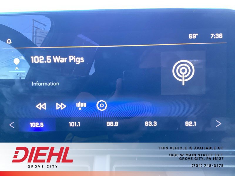 Used 2025 Chevrolet Trax RS w/ Driver Confidence Package FWD image 41