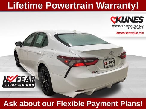 Used 2024 Toyota Camry SE image 7