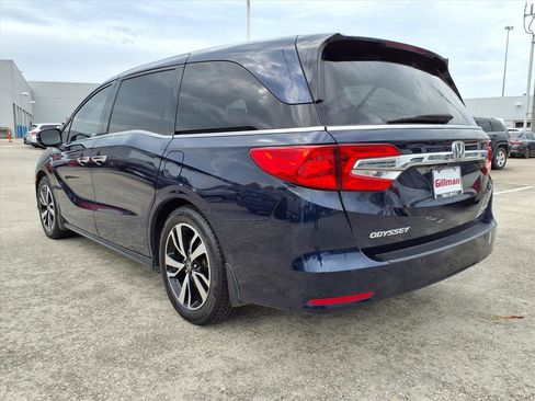 Used 2019 Honda Odyssey Elite image 3