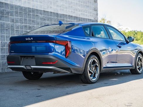 Used 2025 Kia K4 EX image 6