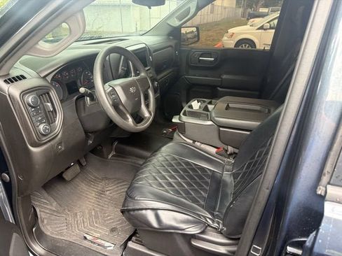 Used 2021 Chevrolet Silverado 1500 Custom Trail Boss AWD/4WD image 5