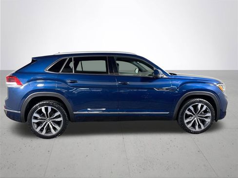 Used 2022 Volkswagen Atlas Cross Sport SEL Premium R-Line image 5