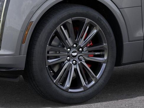 New 2026 Cadillac Lyriq V AWD/4WD image 9