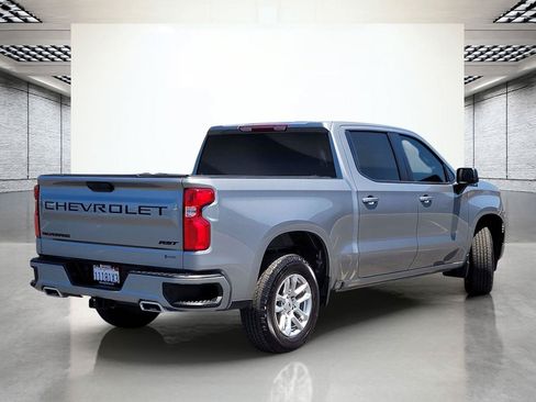 Used 2023 Chevrolet Silverado 1500 RST w/ Z71 Off-Road Package AWD/4WD image 7