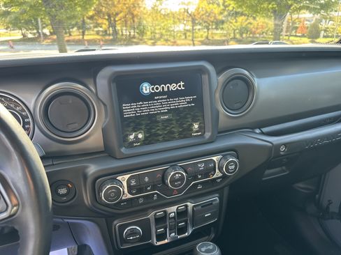 Certified 2022 Jeep Wrangler Unlimited Sport image 21