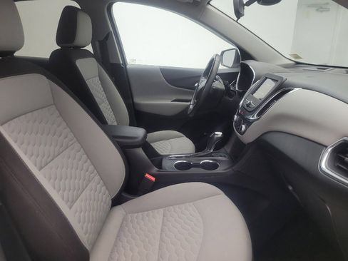 Used 2019 Chevrolet Equinox LT w/ Driver Convenience Package AWD/4WD image 21