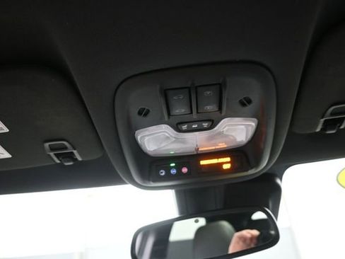 Used 2023 Chevrolet TrailBlazer ACTIV w/ Sun and Liftgate Package AWD/4WD image 12