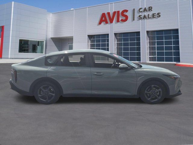 Used 2025 Kia K4 FWD image 5