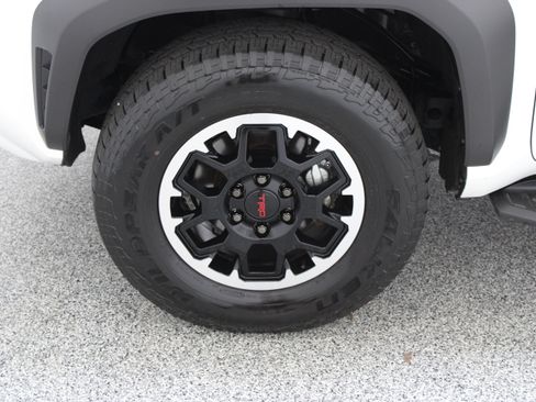 Used 2025 Toyota 4Runner TRD Off-Road Premium w/ Tow Technology Package AWD/4WD image 11