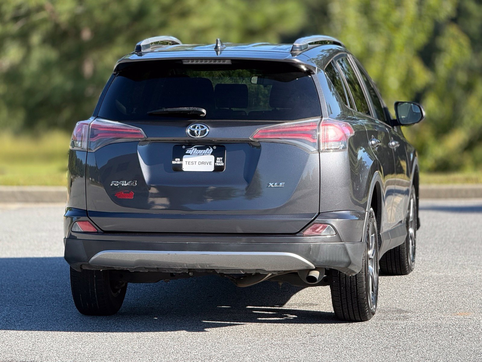 Used 2017 Toyota RAV4 XLE FWD image 7