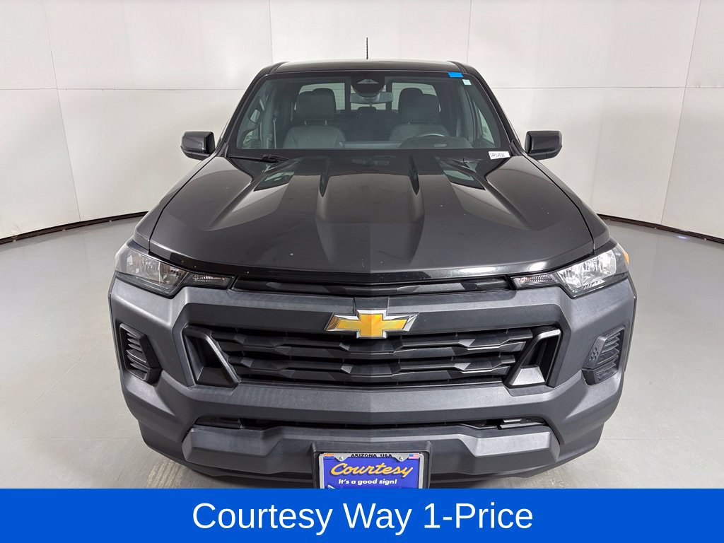 Used 2023 Chevrolet Colorado W/T w/ WT Convenience Package II RWD image 4