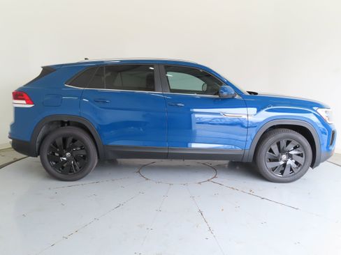 New 2026 Volkswagen Atlas Cross Sport SE image 2