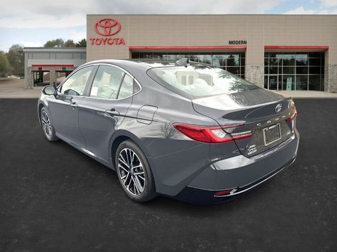 Certified 2025 Toyota Camry XLE image 6