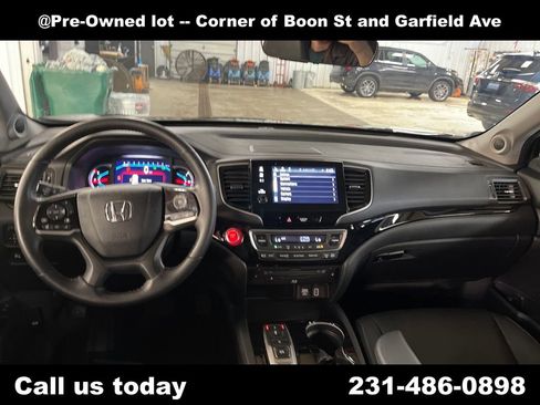 Used 2021 Honda Pilot Touring image 17