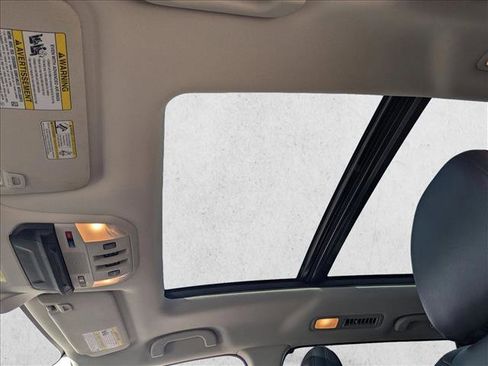 Used 2020 Subaru Ascent Limited w/ Technology Package image 16