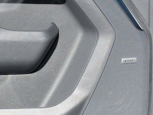 Used 2024 GMC Yukon Denali w/ Denali Reserve Package image 27