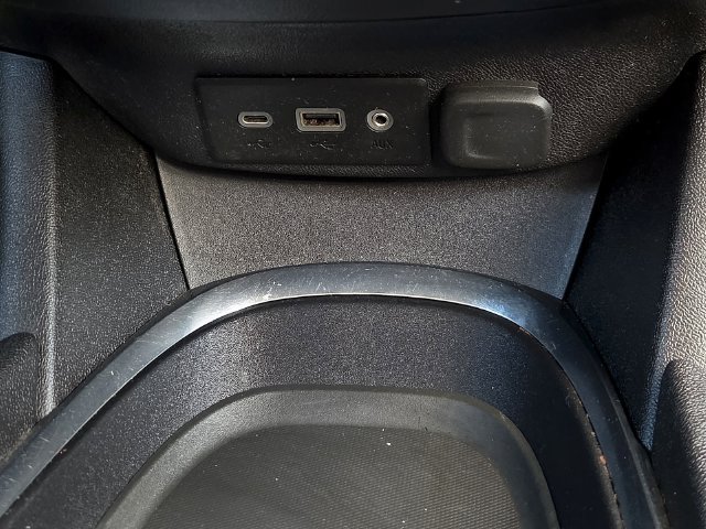 Used 2022 Chevrolet Malibu LT FWD image 18