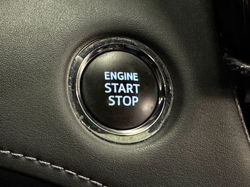 Used 2023 Toyota Highlander XSE AWD/4WD image 34