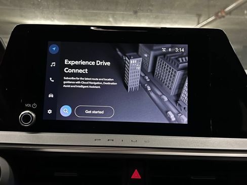 New 2026 Toyota Prius XLE FWD image 30