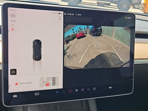 Used 2022 Tesla Model Y Performance image 19