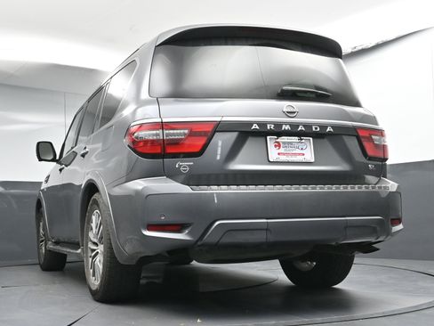 Used 2021 Nissan Armada SL w/ Captain's Chairs Package image 28