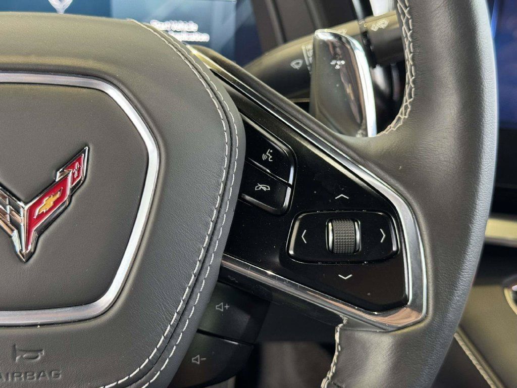 Used 2025 Chevrolet Corvette Z06 w/ Battery Protection Package RWD image 11
