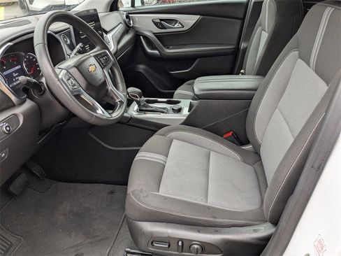 Used 2023 Chevrolet Blazer LT image 11