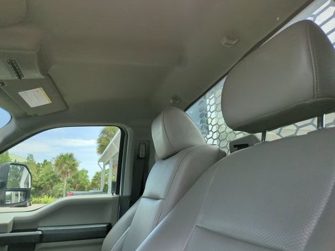 Used 2021 Ford F550 4x4 Regular Cab Super Duty image 19