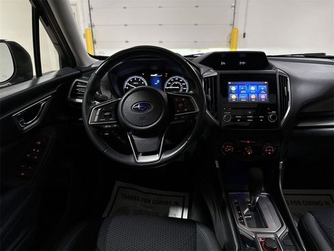Used 2022 Subaru Forester Premium image 11