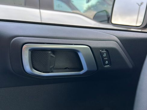 New 2026 Ford Bronco Badlands image 21