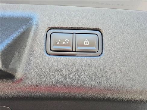 Certified 2025 Hyundai Santa Fe SEL FWD image 8
