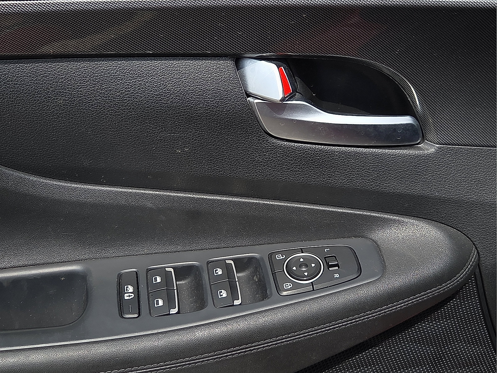 Used 2023 Hyundai Santa Fe SEL AWD/4WD image 13