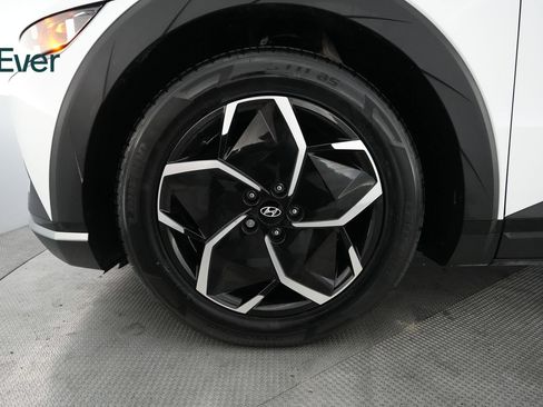 Used 2024 Hyundai Ioniq 5 SEL RWD image 19
