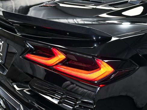 Used 2023 Chevrolet Corvette Z06 RWD image 78