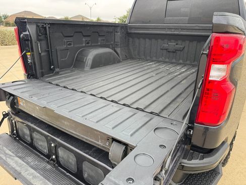 Used 2023 Chevrolet Silverado 1500 LT AWD/4WD image 56