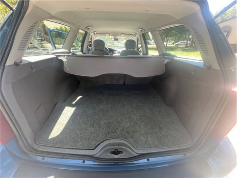 Used 2000 Ford Focus SE FWD image 18