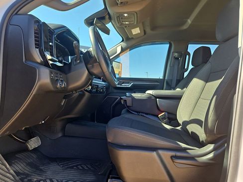 Used 2024 Chevrolet Silverado 2500 LT image 22