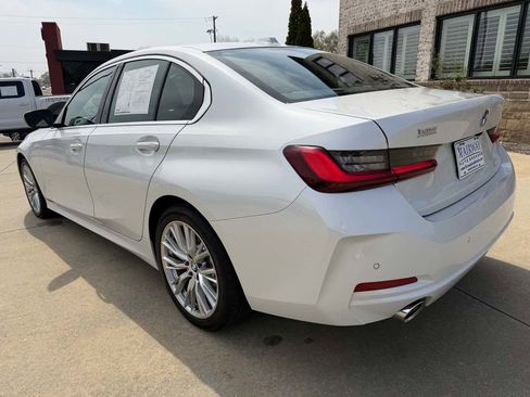 Used 2024 BMW 330i Sedan RWD image 9