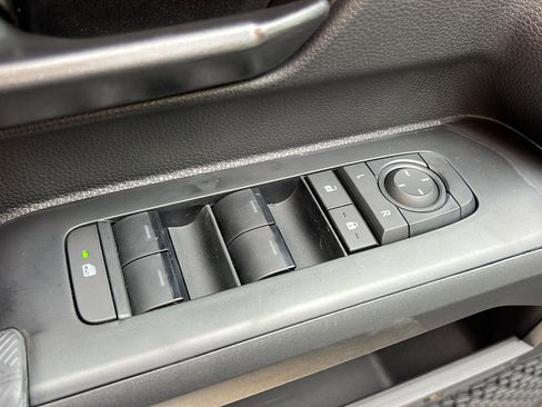 New 2025 Toyota Tacoma SR5 image 14