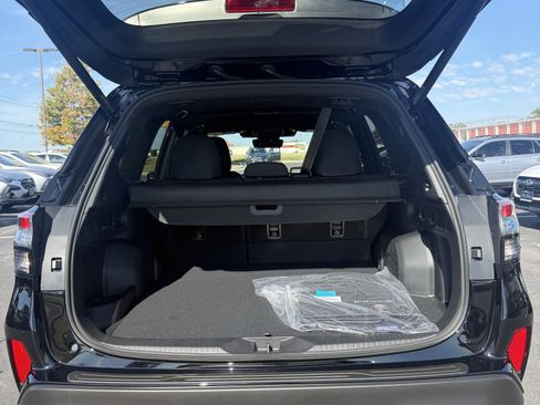 New 2025 Subaru Forester Premium image 9