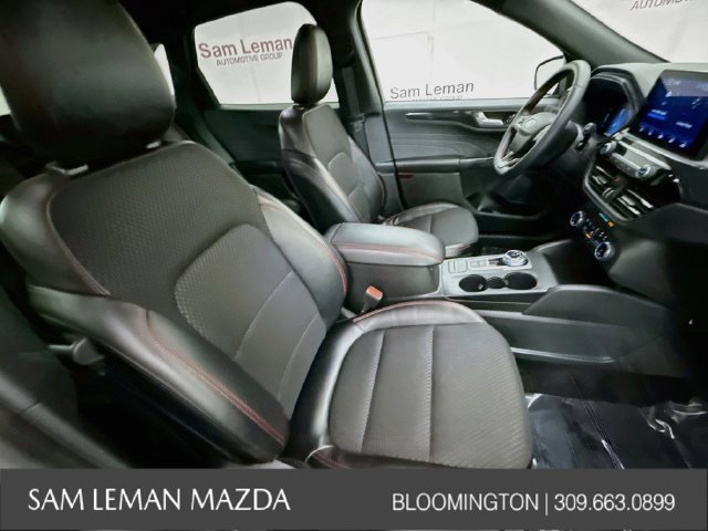 Used 2025 Ford Escape ST-Line AWD/4WD image 27