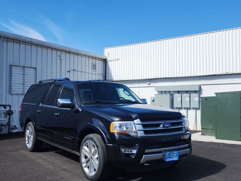Used 2017 Ford Expedition EL Platinum image 7