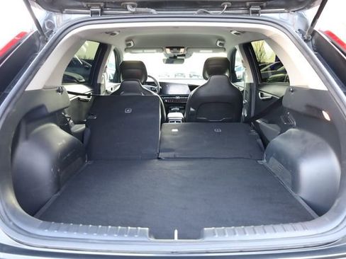 Used 2023 Kia Niro EX image 28