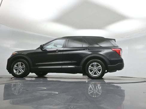 Certified 2023 Ford Explorer XLT w/ Equipment Group 202A RWD image 53