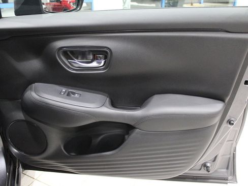 Certified 2023 Honda HR-V LX image 24