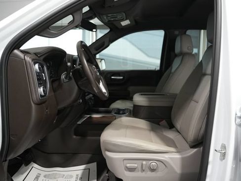 Used 2022 GMC Sierra 1500 SLT w/ SLT Premium Plus Package AWD/4WD image 16