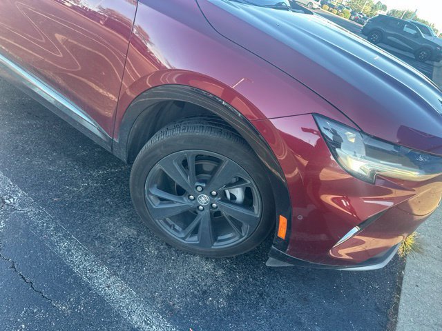 Used 2022 Buick Envision Essence w/ Technology Package II FWD image 3