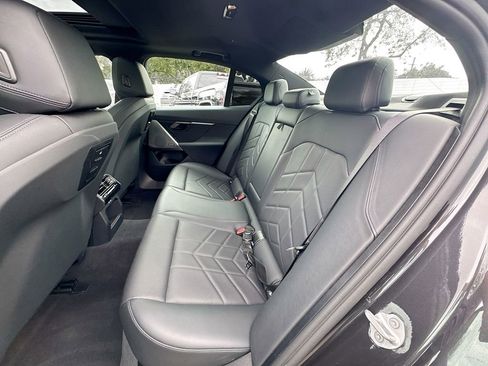 Used 2025 BMW 530i xDrive image 27